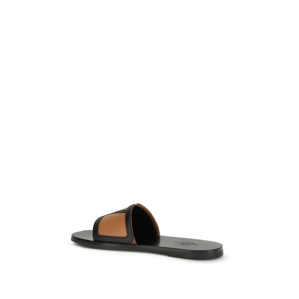 Valentino Garavani Calf Leather Slide Sandals in Black