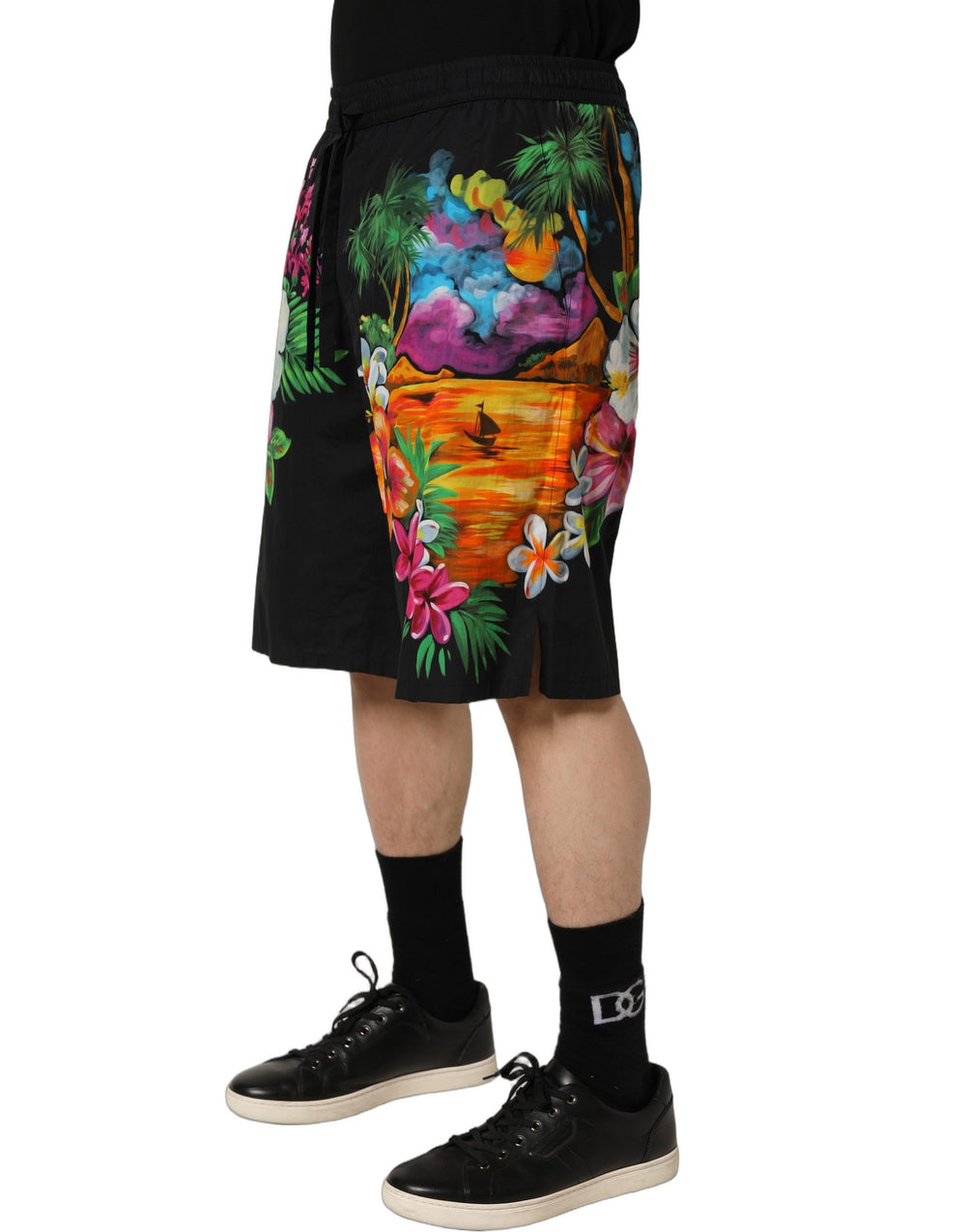 Dolce & Gabbana Βαμβακερό Σορτς Τροπικής Εκτύπωσης σε Μαύρο
