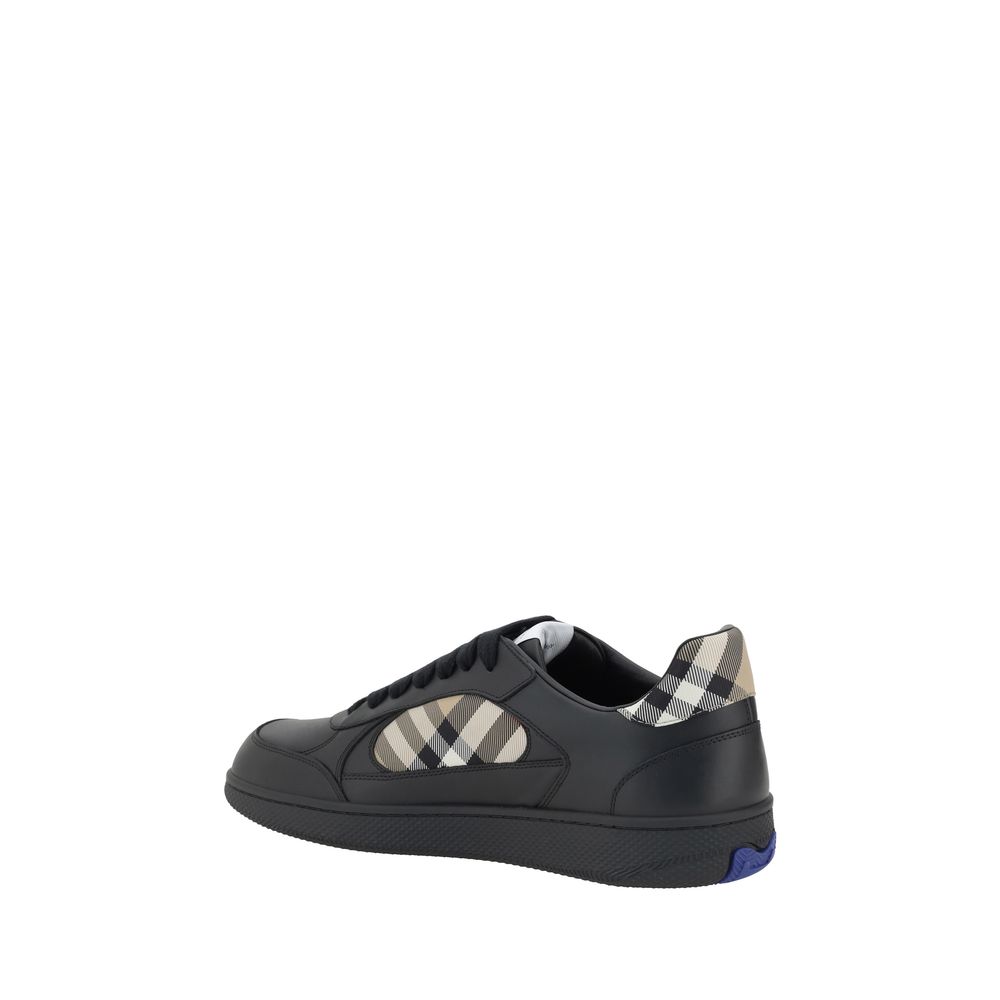 Burberry Calf Leather Low Top Sneakers in Black