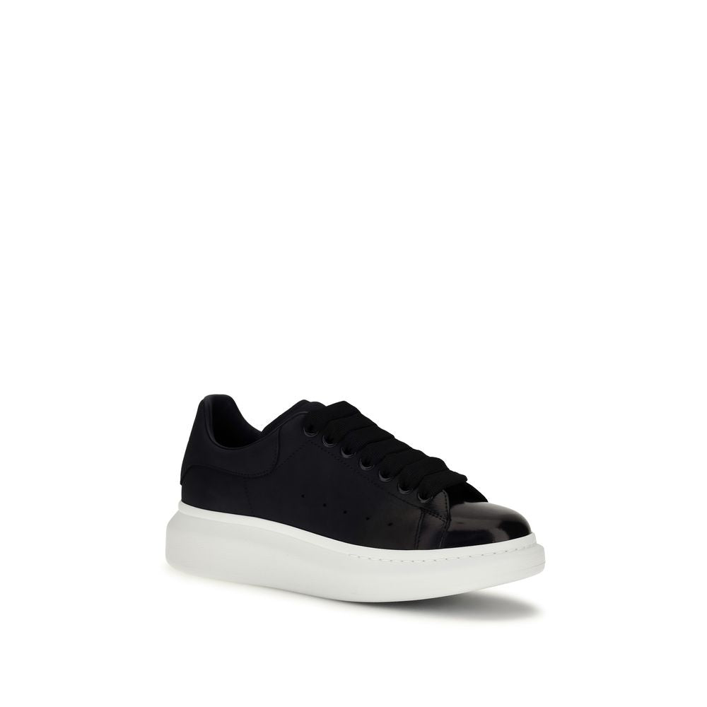Alexander McQueen Calf Leather Chunky Sneakers in Blue