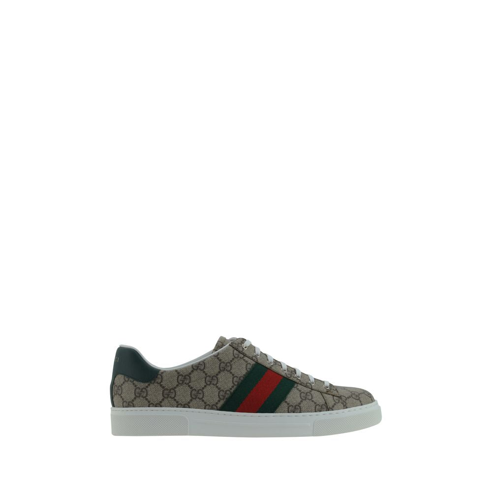 Gucci GG Supreme Low Top Sneakers in Beige