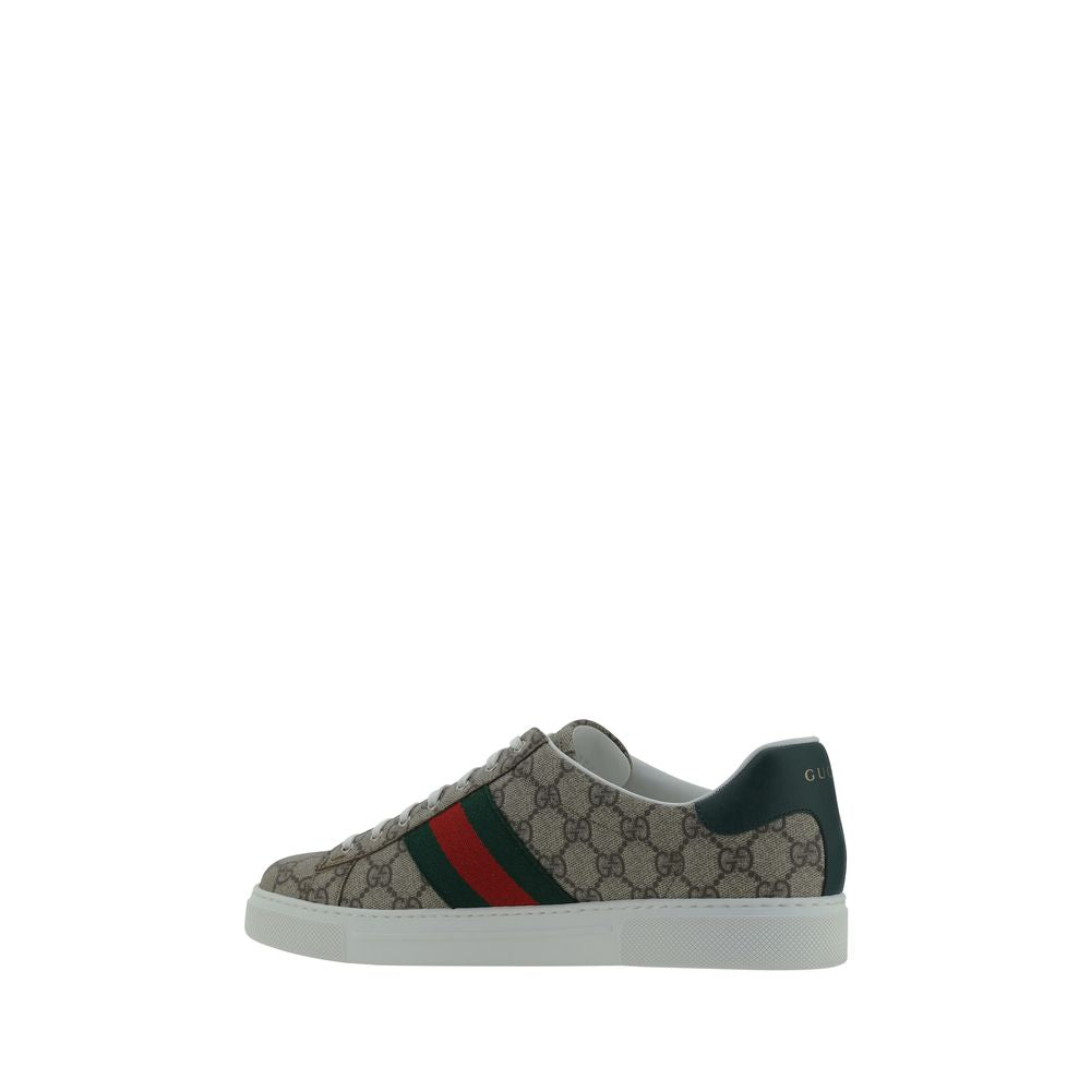 Gucci GG Supreme Low Top Sneakers in Beige