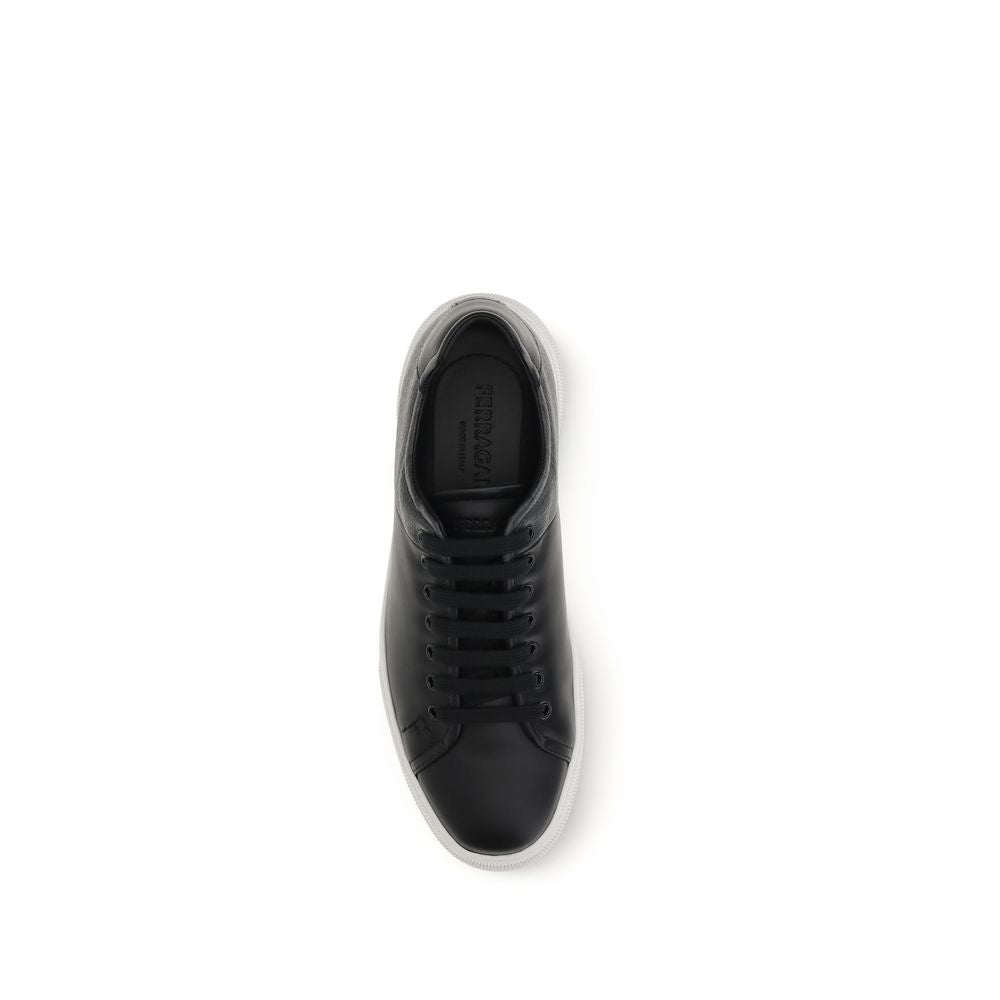 Ferragamo Δερμάτινα Low-Top Sneakers σε Μαύρο