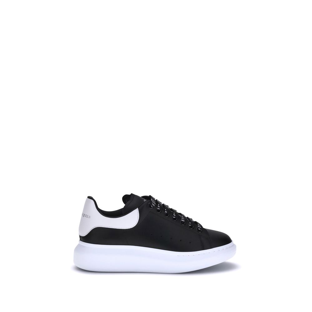 Alexander McQueen Sneakers από Δέρμα Μοσχαριού με Πλατφόρμα σε Μαύρο