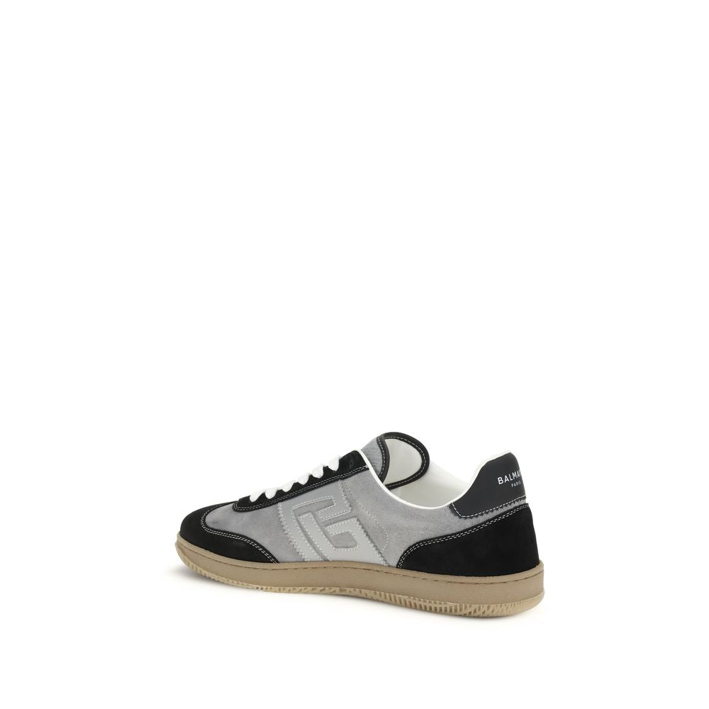 Balmain Calf Leather Low Top Sneakers in Grey