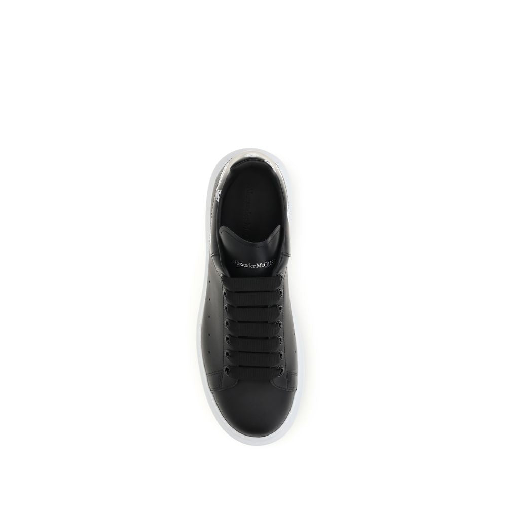 Alexander McQueen Δερμάτινα Sneakers με Νεκροκεφαλή σε Μαύρο