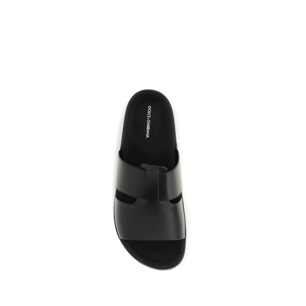 Dolce & Gabbana Calf Leather Sandals in Black