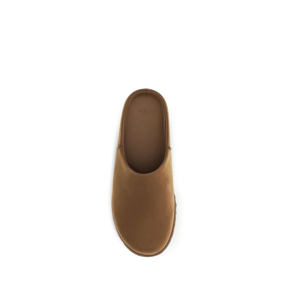 UGG Δερμάτινα Mules από δέρμα μοσχαριού σε Καφέ