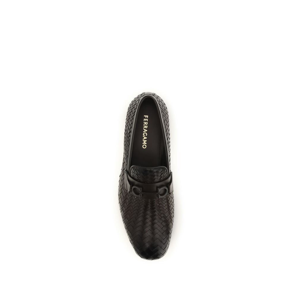 Ferragamo Δερμάτινα Loafers με Gancini Πόρπη σε Καφέ
