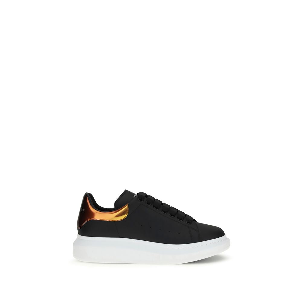 Alexander McQueen Sneakers από δέρμα μοσχαριού με πλατφόρμα σε Μαύρο