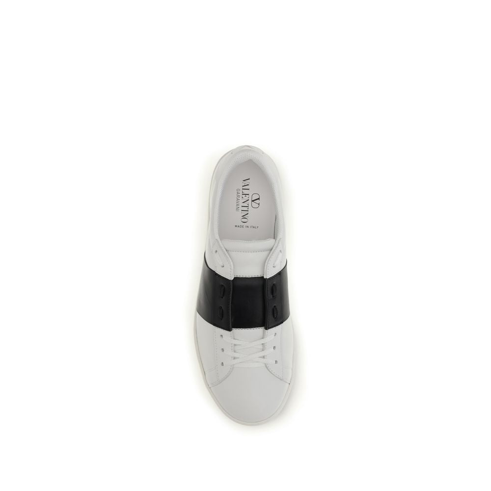 Valentino Garavani Calf Leather Bos Taurus Low Top Sneakers in Black