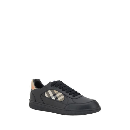 Burberry Calf Leather Low Top Sneakers in Black