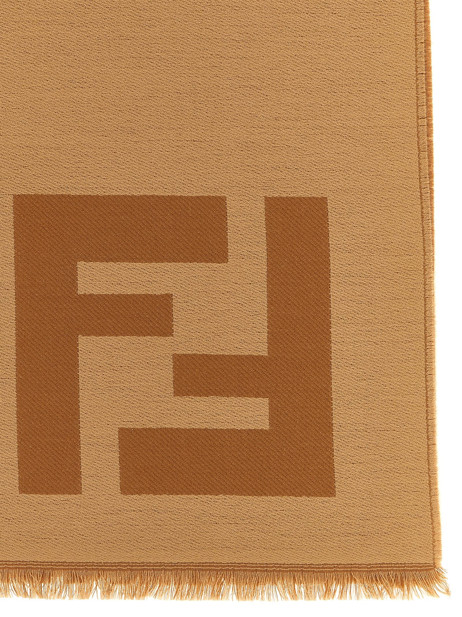 Fendi Φουλάρι από 100% Παρθένο Μαλλί σε Καφέ