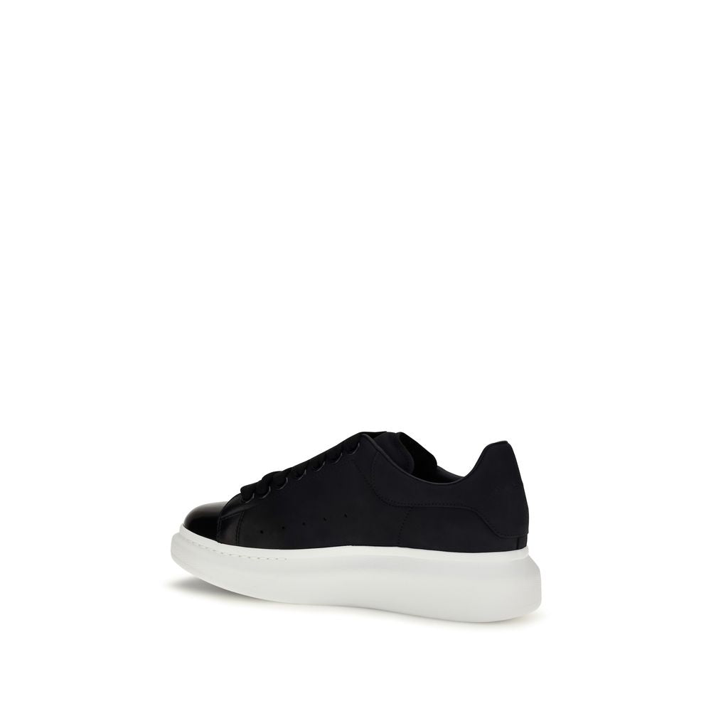Alexander McQueen Calf Leather Chunky Sneakers in Blue