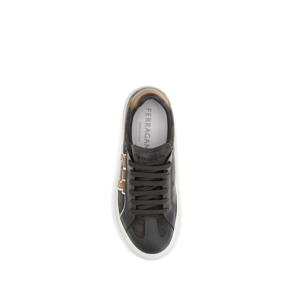 Ferragamo Sneakers από Σουέντ σε Γκρι