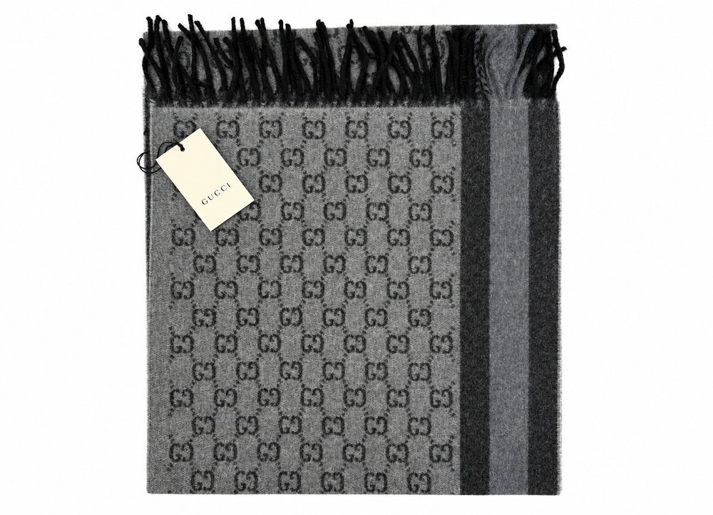 Gucci Cashmere-Wool Scarf in Grey