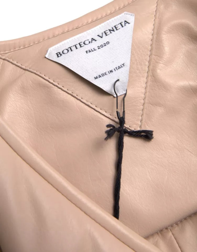 Bottega Veneta Αμάνικο Καπιτονέ Jacket από Δέρμα Μοσχαριού σε Μπεζ