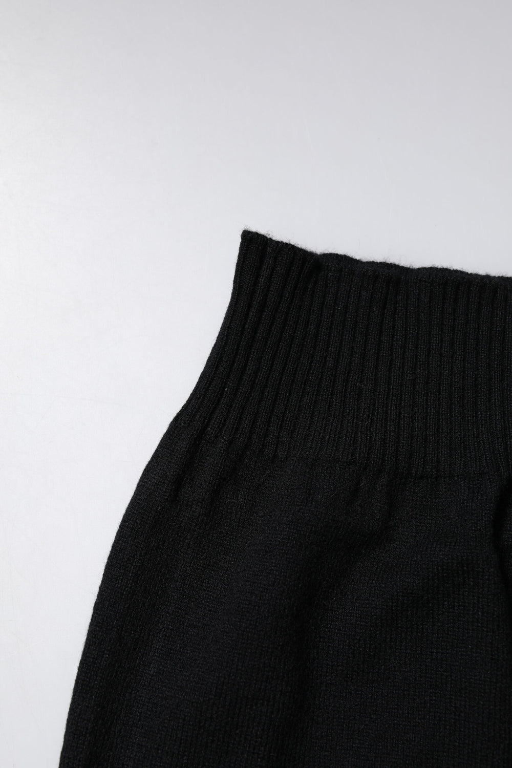 Dolce & Gabbana 100% Cashmere Neck Warmer in Black