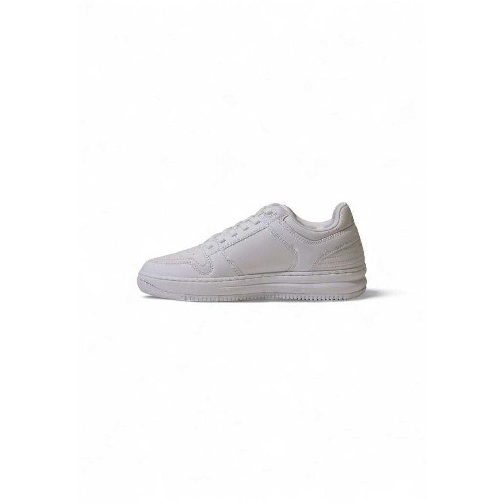 EA7 Emporio Armani Court Sneakers in White