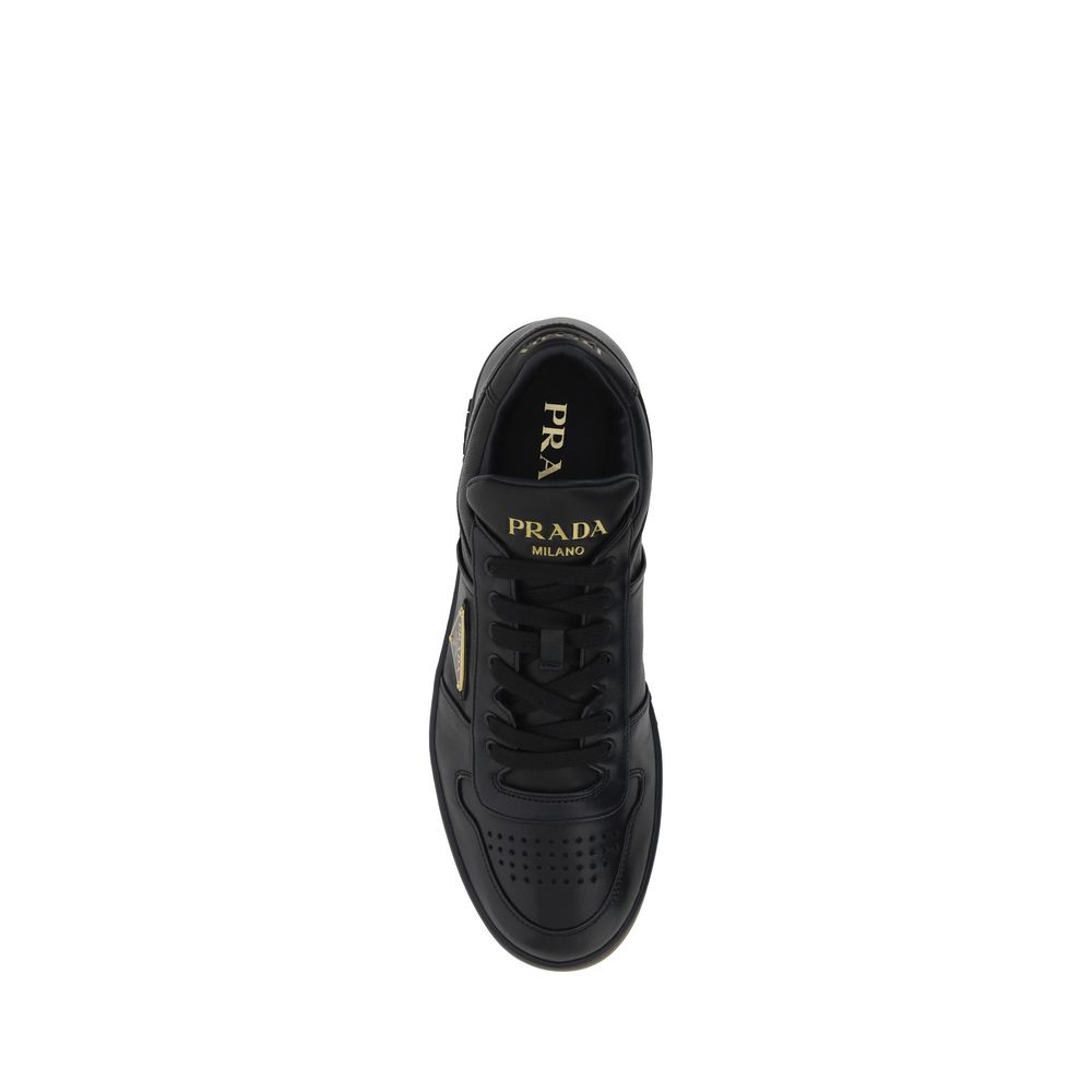 Prada Δερμάτινα Sneakers από δέρμα αρνιού σε Μαύρο